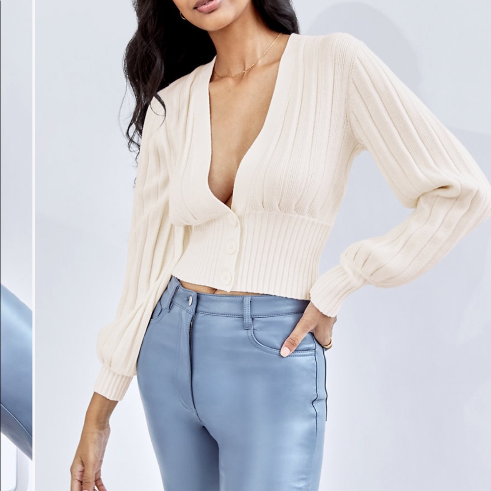 Wilfred aritzia plunge front cardigan in Oak